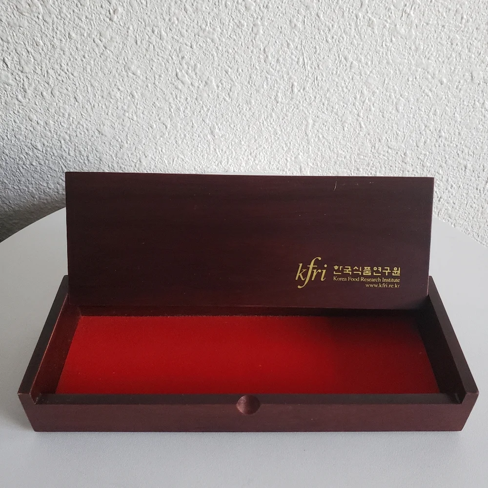 IMart vintage jewelry
